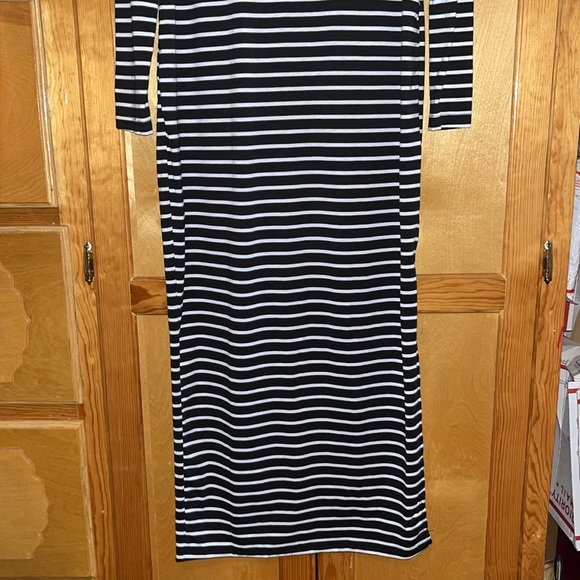 🛍️2/$10‼️🛍️Shein maternity dress - Picture 4 of 6